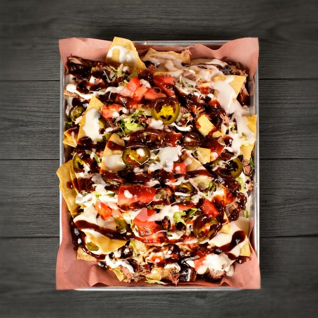 Lunch BBQ Nachos & Drink.